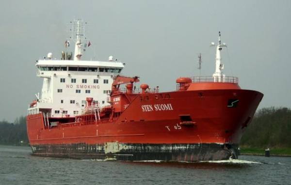 The Sten Somi, a Norwegian-flagged vessel, ran aground Monday near St. Zotique, southwest of Montreal, a St. Lawrence Seaway spokesperson confirmed. The ship was not damaged and there was no spillage, as it's cargo holds were empty. Photograph by: Courtesy of, Marinetraffic.com