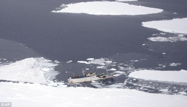  Mayday: The Sparta radioed an SOS after hitting an iceberg as it fished in the Ross Sea off Antarctica