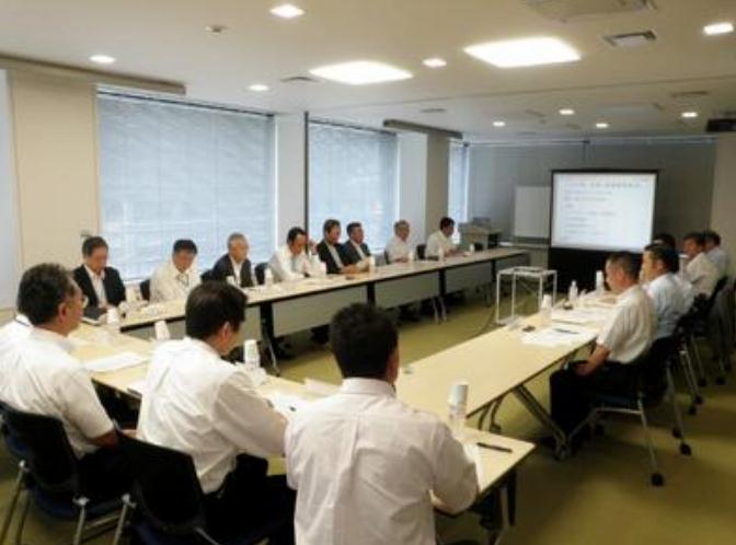 During the meeting, proposals for safe operations and fuel saving activities were offered by the ship officers working on board. In addition, issues facing seafarer training were raised and discussed in depth.