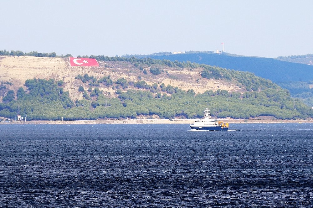 2018/09/russian-search-and-rescue-vessel-passed-through-the-strait-of-canakkale-20180920AW49-5.jpg