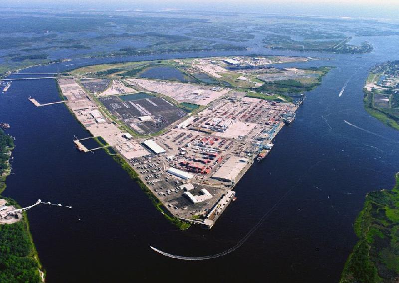 Qingdao port's first half volume up 3pc to 9.1 million TEU as profits soar 32pc