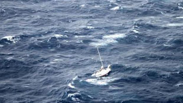 Crew of Matson's 2,600-TEU Manukai saves 3 from storm-tossed sailboat