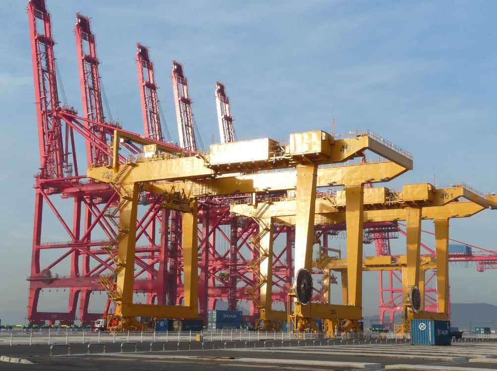 APM Terminals Izmir orders 3 Shanghai ZPMC shiptoshore quay cranes