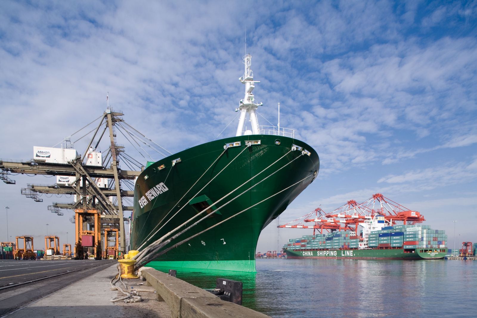 US Federal Maritime Commission okays CKYH's adding Evergreen Line