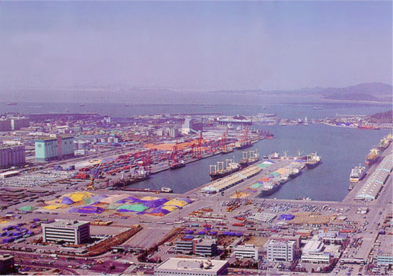 Incheon port lags behind top 50 ports, but plans mega-ship catch-up