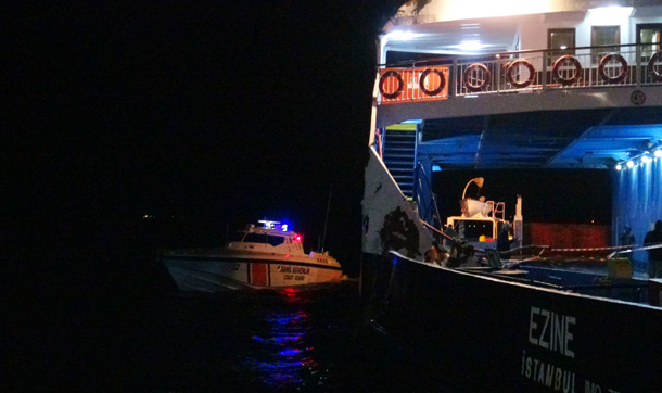 Accident in Dardanelles: M/V Esperanza collided with local ferry "Ezine"