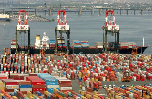 NY-NJ dockers seek low-rent chassis parks - for port's sake
