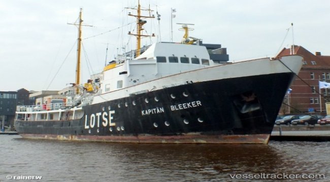 Ex German pilot vessel for sale