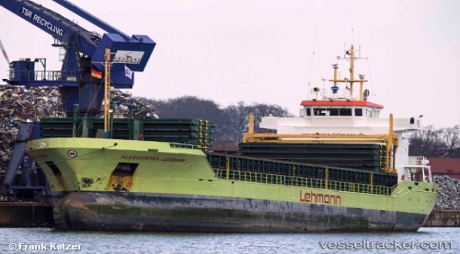 Alessandra Lehmann stuck in Gulf of Bothnia