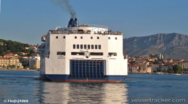 Quark Expeditions signs newbuild contract with Brodosplit