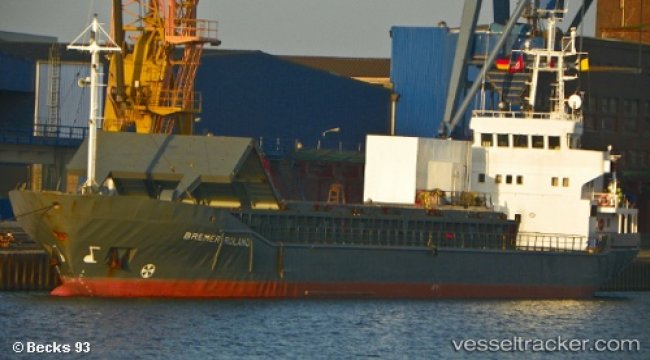 Ship disabled in Bosphorus