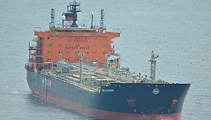 Pirate Attack: Italian Navy Protects Tanker in Gulf of Guinea!