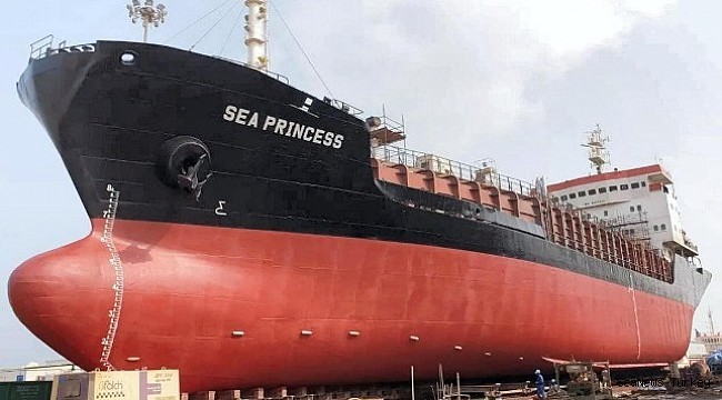 Seafarer commits suicide after 13 months on the ship!