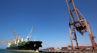 Yemeni Houthis seize UAE ship, reject UN appeal