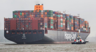 Hapag-Lloyd to deploy dual-fuel 23,500-TEUers in 2023