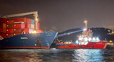 Container ship Kappa malfunctioned in the Bosphorus; Coastal Safety rescued