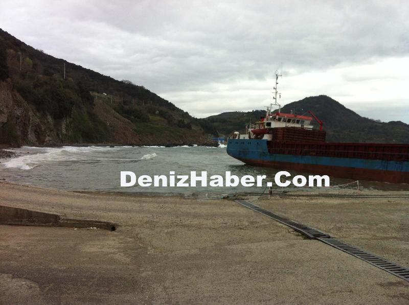 Cargo ship aground at Eregli, Turkey