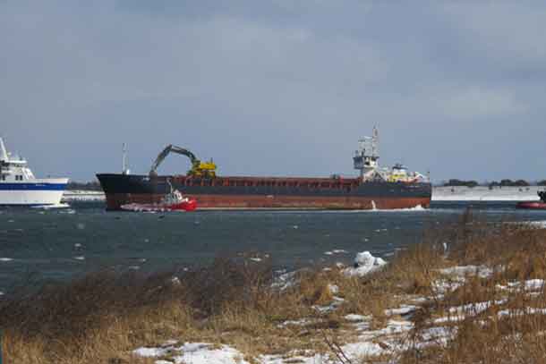 M/V JAGO Hard aground, Susanne A to refloat grounded vessel