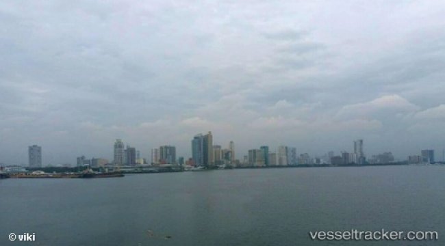 ICSTSI takes delivery of three mega boxship cranes at Manila Port